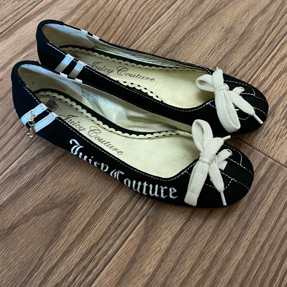 Juicy couture flats